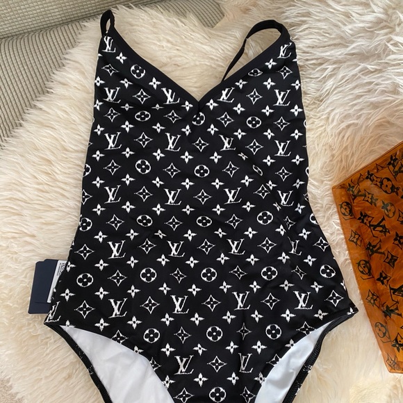 ๐ฉฑLOUIS VUITTON Blurry Swimsuit - Picture 2 of 10